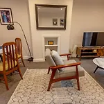 Bristolshortstays - Kingswood