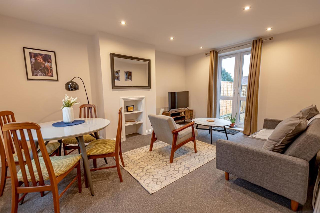 Bristolshortstays - Kingswood Apartment *