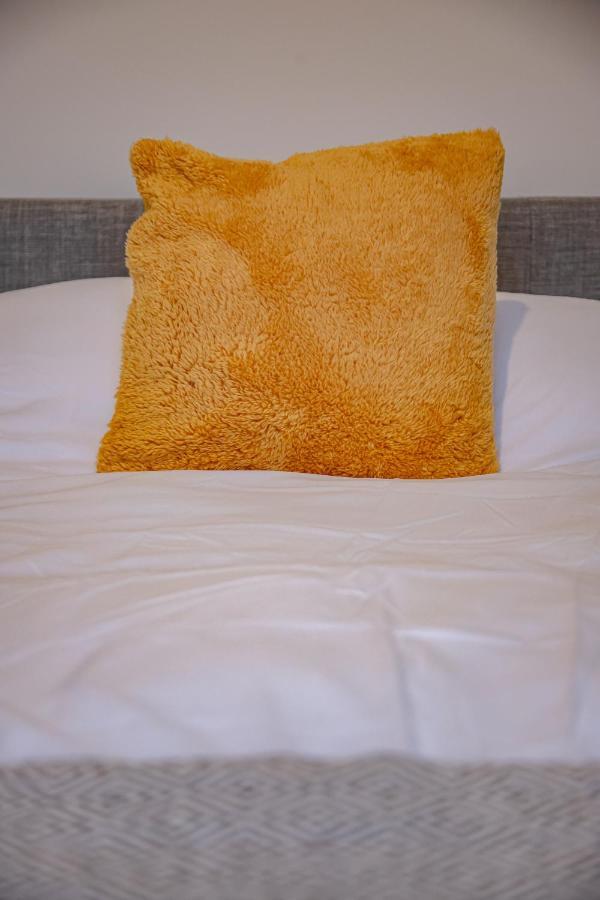 Bristolshortstays - Kingswood Apartment *