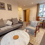 Bristolshortstays - Kingswood
